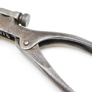 2x Old Morrill Sawsets - OldTools.co.uk
