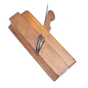 Old Malloch (Perth) Wooden Ogee Plane (Beech) - OldTools.co.uk