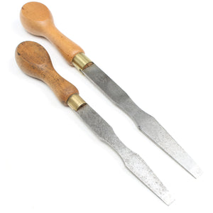 2x Old Clay (Sheffield) Turnscrew Screwdrivers - 6" - 8" (Beech)