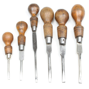 6x Old Small Wooden Handled Screwdrivers (Beech)