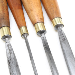 4x Old Wood-Carving Tools + Carvers Mallet (Beech) - OldTools.co.uk