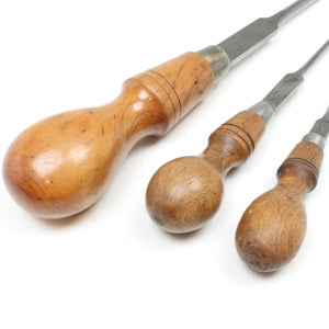 3x Old Screwdrivers + Bradawl (Beech, Boxwood)