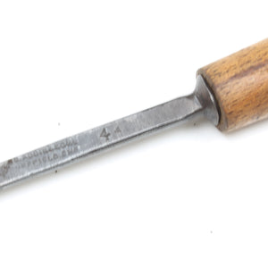 Addis Carving Tool - Spoon Vee - Sweep 44 (Beech)