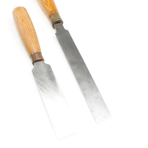 2x Old Bevel Edge Chisels – 1", 1 1/4" (Ash) - OldTools.co.uk