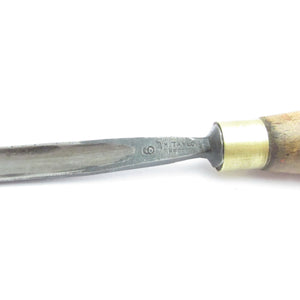 H Taylor Carving Tool - Curved - Medium Gouge - 9.5mm (Beech)